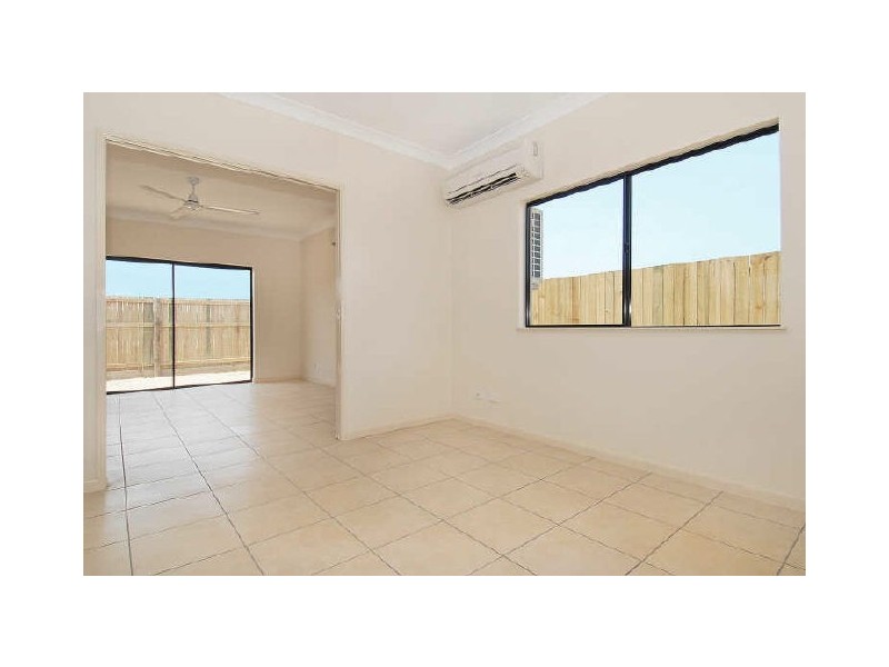 5 Liontown Way, Trinity Park QLD 4879