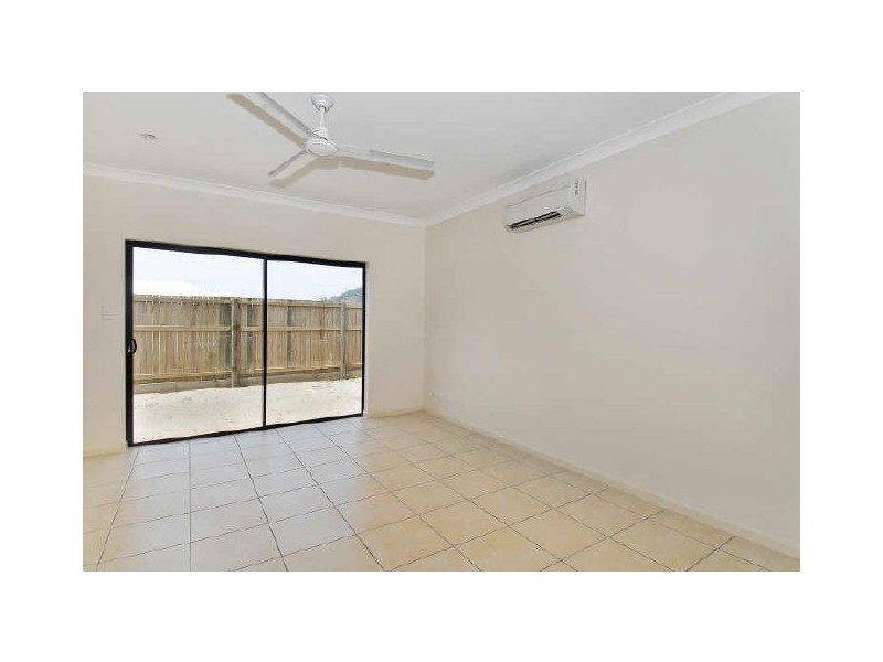 5 Liontown Way, Trinity Park QLD 4879