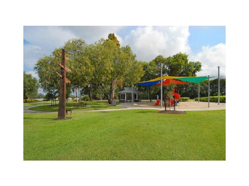 5 Liontown Way, Trinity Park QLD 4879