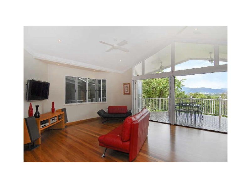 553 McCormack Street, Edge Hill QLD 4870