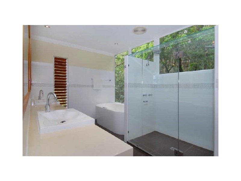 553 McCormack Street, Edge Hill QLD 4870