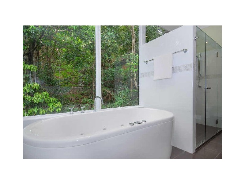 553 McCormack Street, Edge Hill QLD 4870