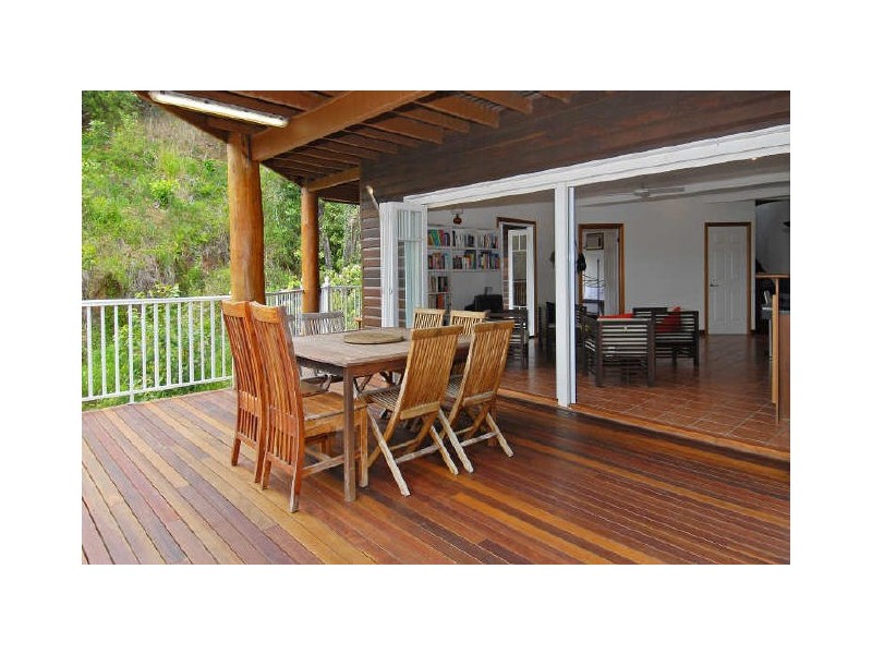 553 McCormack Street, Edge Hill QLD 4870