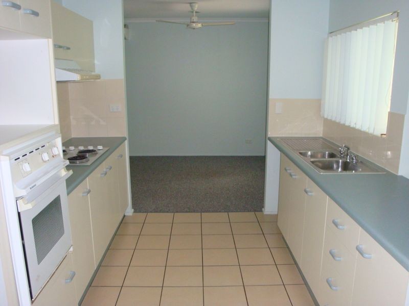 2 Kirraly Street, Mooroobool QLD 4870
