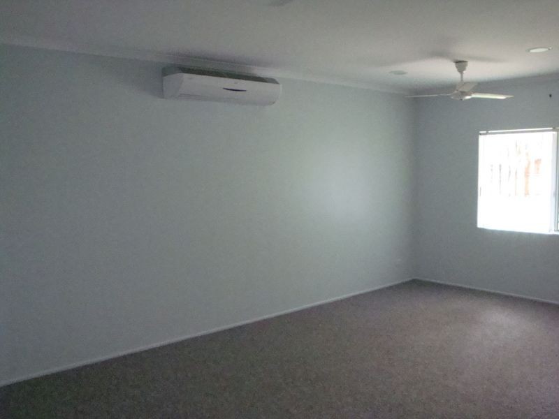 2 Kirraly Street, Mooroobool QLD 4870