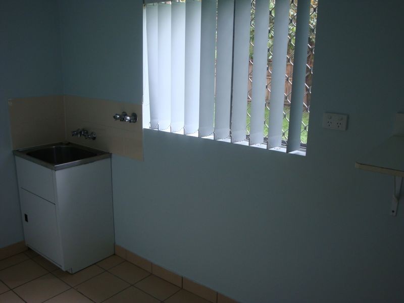 2 Kirraly Street, Mooroobool QLD 4870