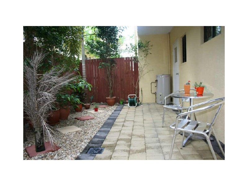 6/3 Stratford Parade, Stratford QLD 4870