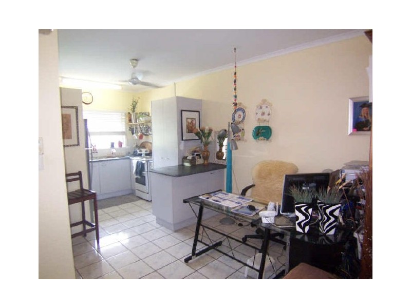 5/8 Ascot Avenue, Westcourt QLD 4870