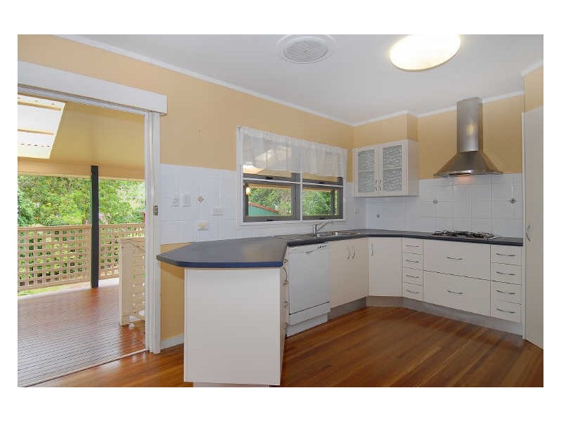 35 Kevin Street, Whitfield QLD 4870