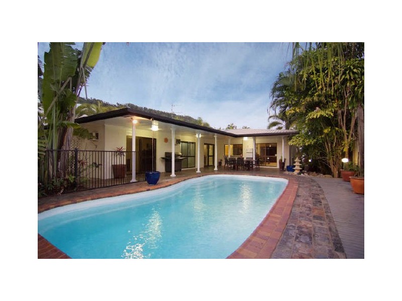 30 Montrose Avenue, Edge Hill QLD 4870