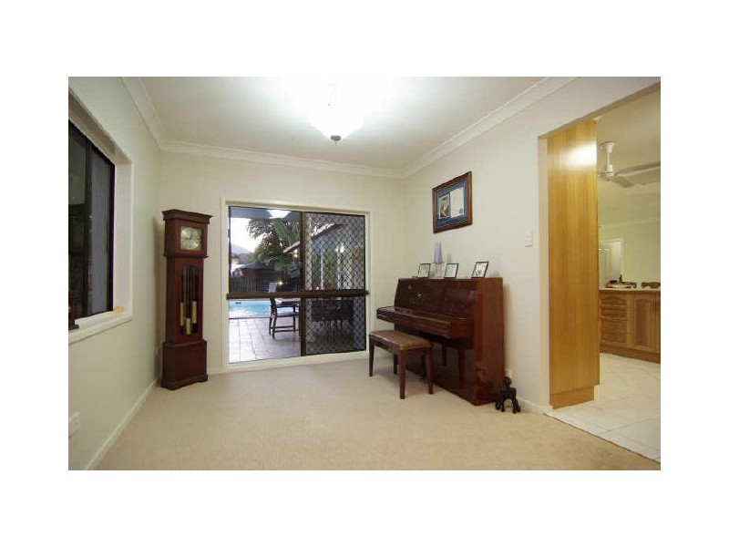30 Montrose Avenue, Edge Hill QLD 4870