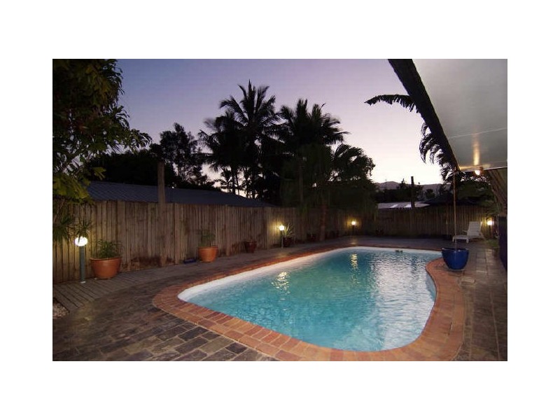 30 Montrose Avenue, Edge Hill QLD 4870