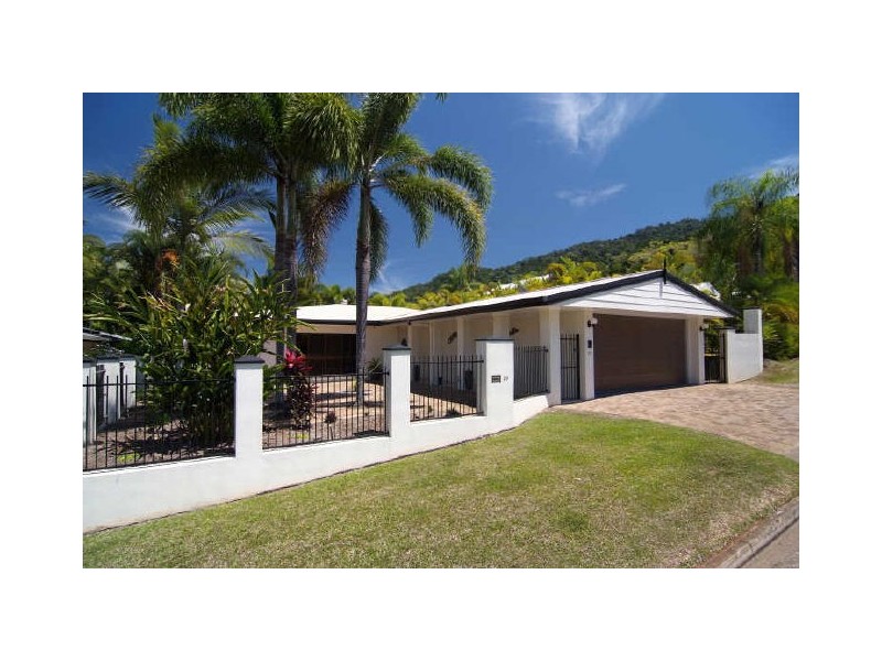 30 Montrose Avenue, Edge Hill QLD 4870
