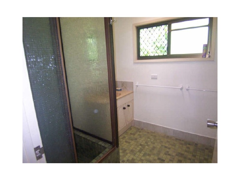 8/23 Heavey Crescent, Whitfield QLD 4870