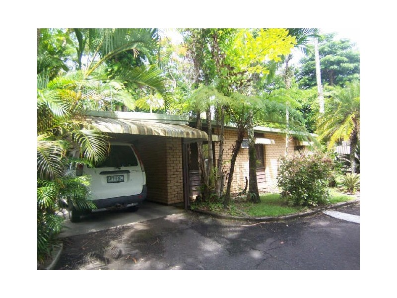 8/23 Heavey Crescent, Whitfield QLD 4870