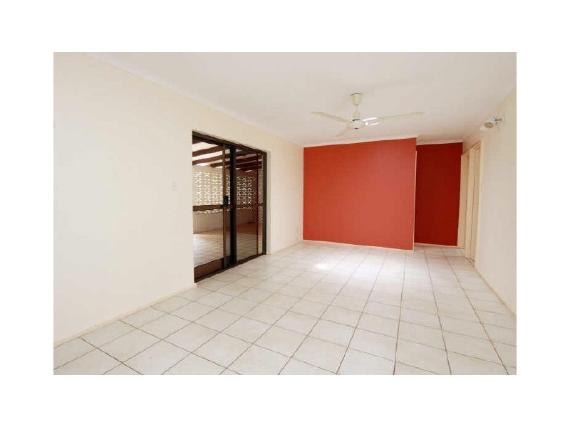 32 Kevin Street, Whitfield QLD 4870