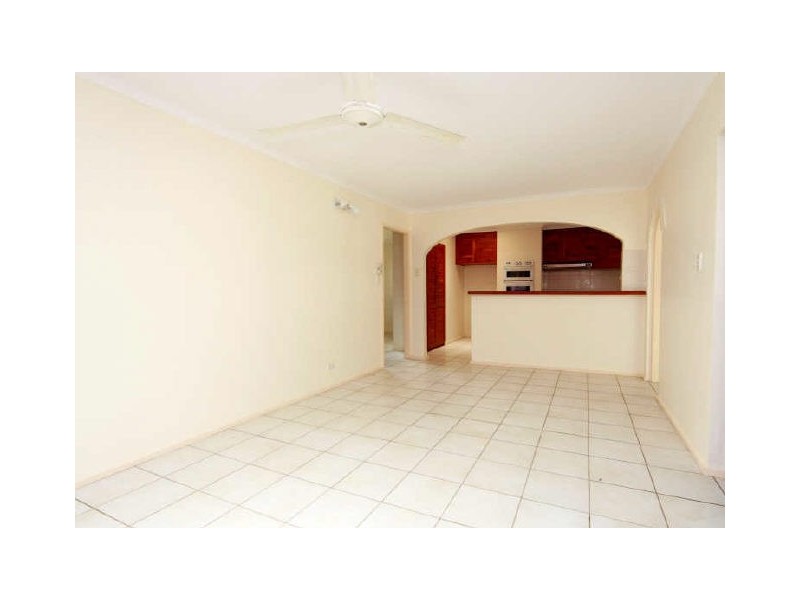 32 Kevin Street, Whitfield QLD 4870