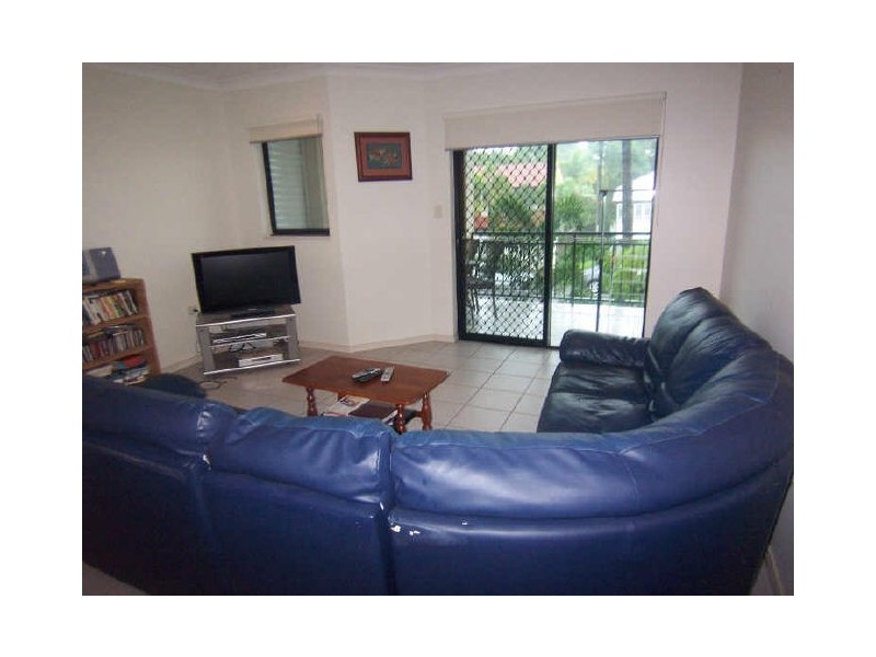 4/72-76 Digger Street, Cairns North QLD 4870