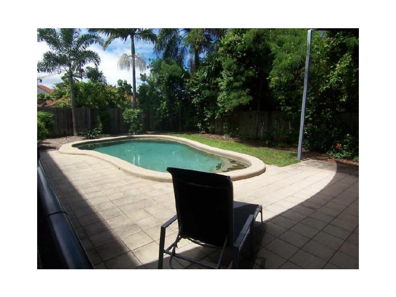 4/72-76 Digger Street, Cairns North QLD 4870