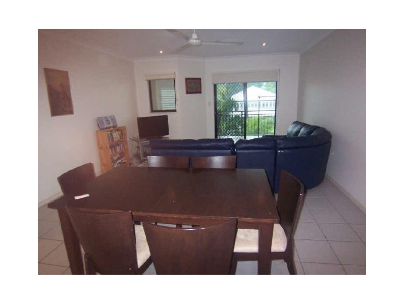 4/72-76 Digger Street, Cairns North QLD 4870