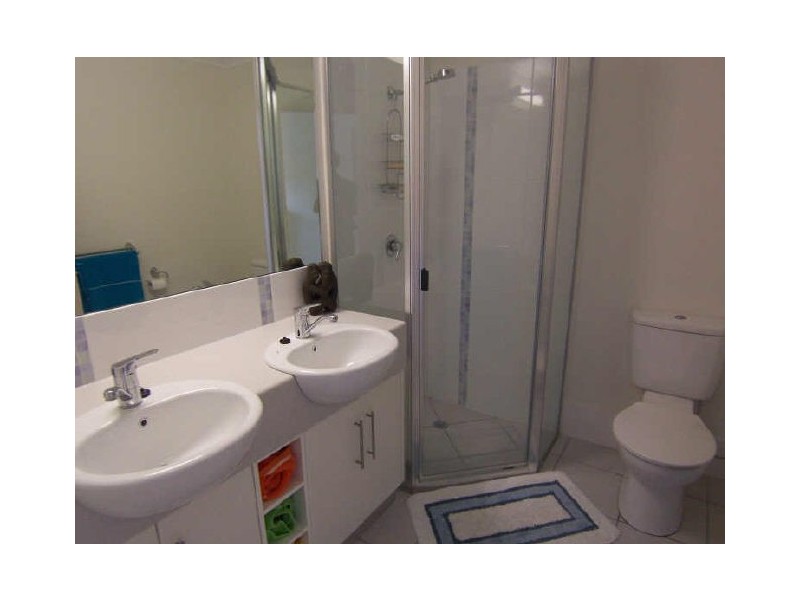 4/72-76 Digger Street, Cairns North QLD 4870