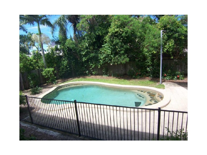 4/72-76 Digger Street, Cairns North QLD 4870