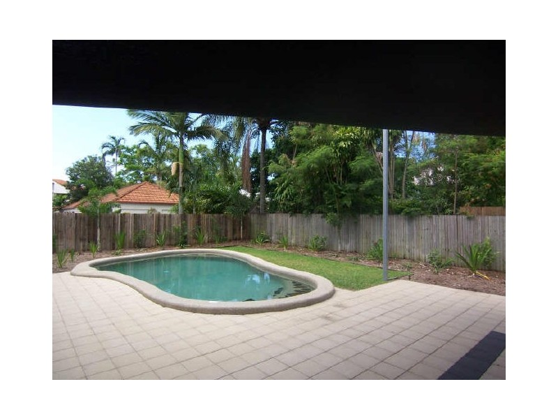 4/72-76 Digger Street, Cairns North QLD 4870