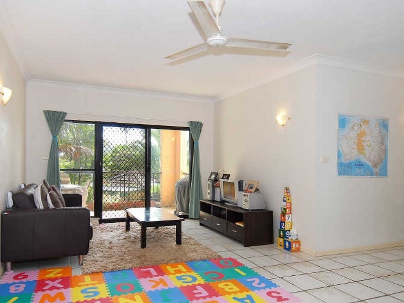 10/2-4 Mcguigan Street, Earlville QLD 4870