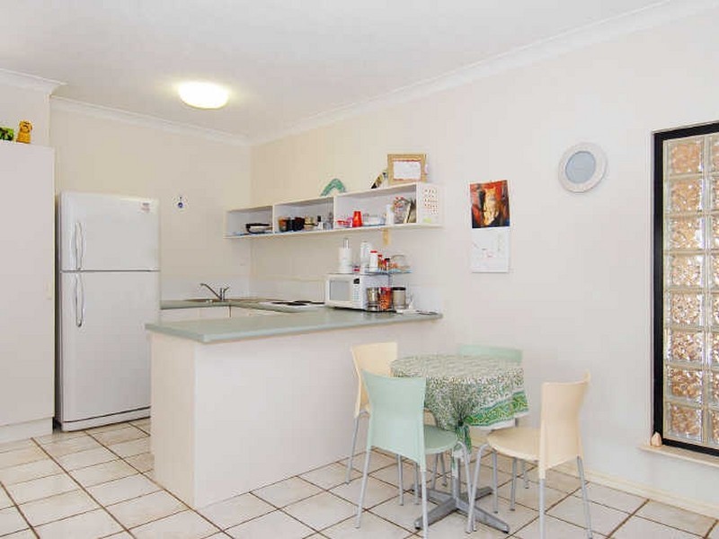 10/2-4 Mcguigan Street, Earlville QLD 4870