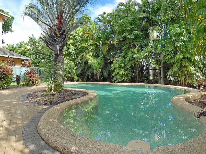 10/2-4 Mcguigan Street, Earlville QLD 4870