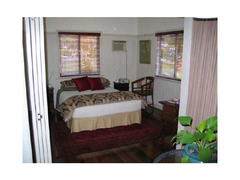 229 Woodward Street, Whitfield QLD 4870