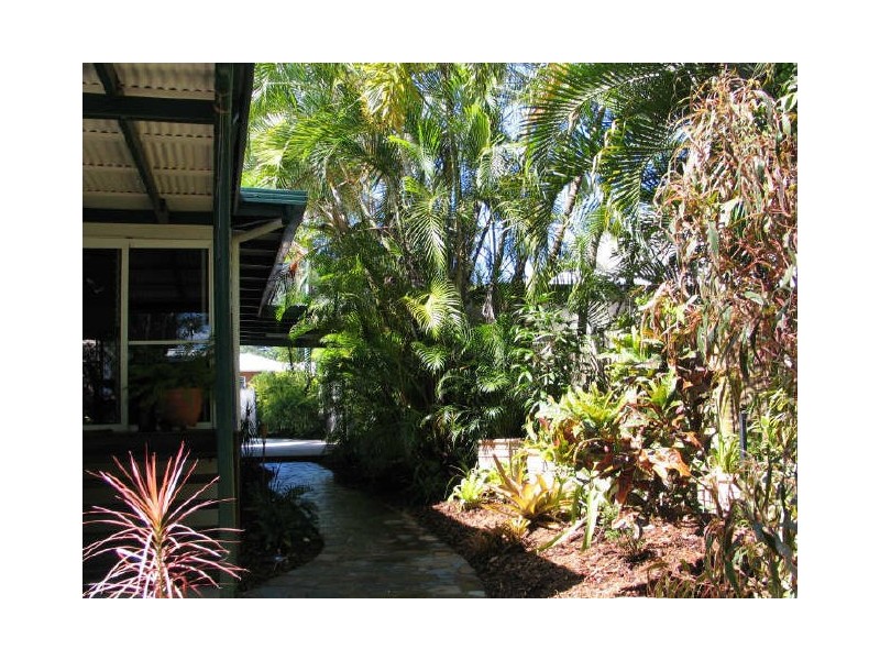 229 Woodward Street, Whitfield QLD 4870