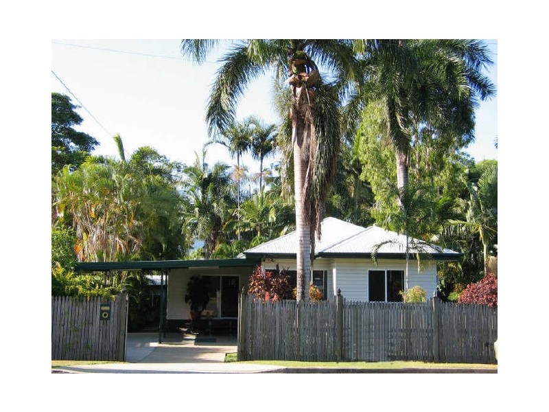 229 Woodward Street, Whitfield QLD 4870