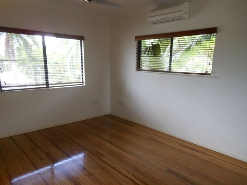 Mooroobool QLD 4870