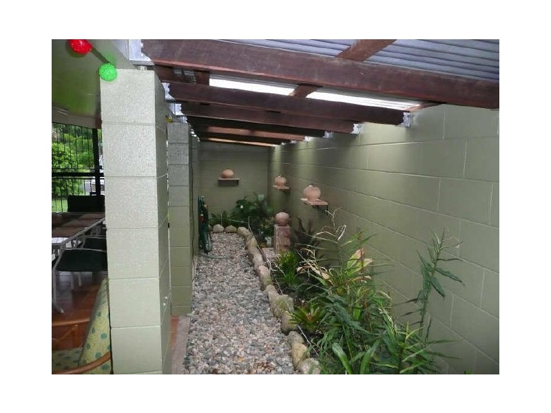 6 Melaleuca Street, Manunda QLD 4870