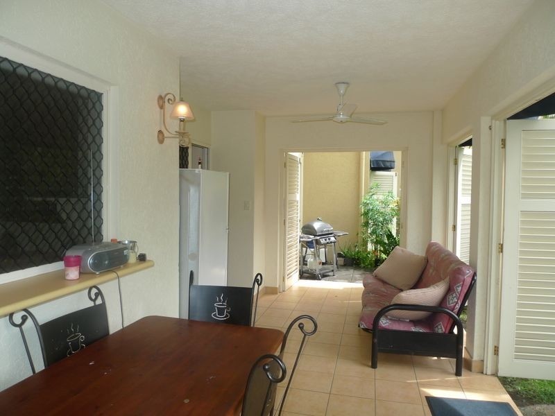 “The Lakes” 302/2 Greenslopes Street, Cairns North QLD 4870