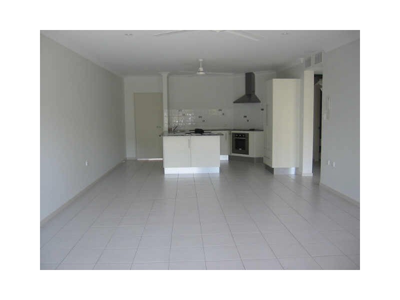 7/72-76 Digger Street, Cairns North QLD 4870