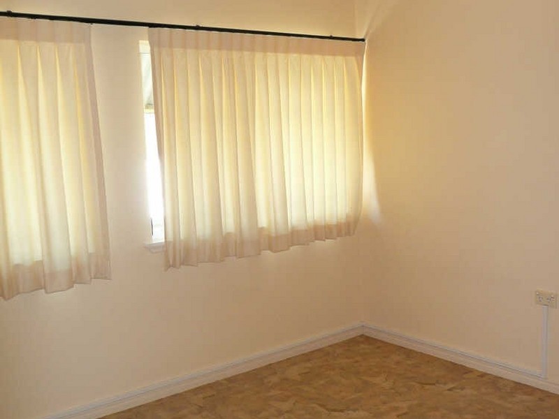 10/14 Charles Street, Cairns North QLD 4870
