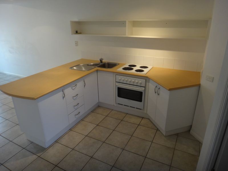 28/7A Grantala Street, Manoora QLD 4870