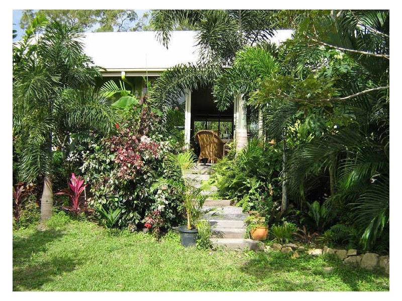 18 Hope Street, Cooktown QLD 4895