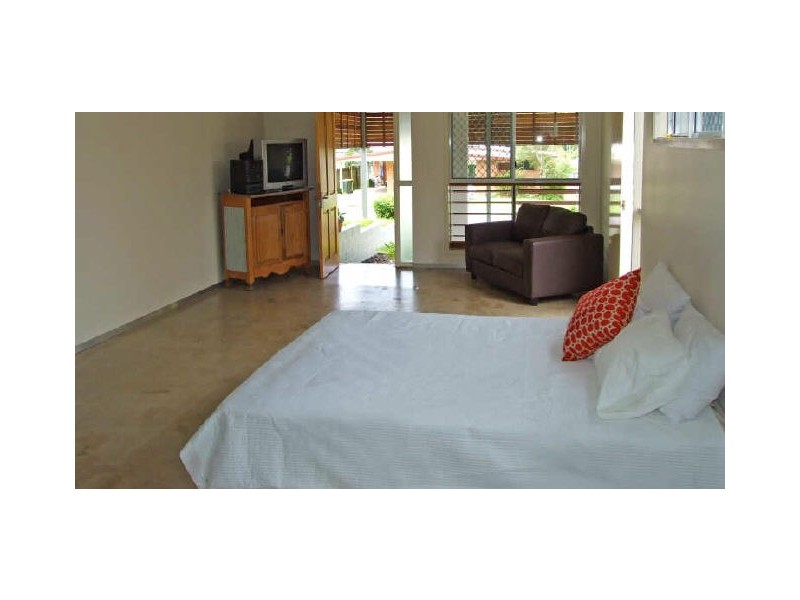 27 Duignan Street, Whitfield QLD 4870