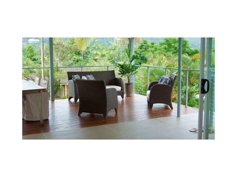 27 Duignan Street, Whitfield QLD 4870