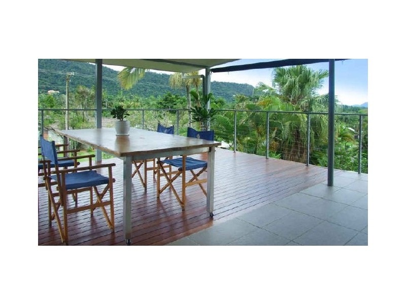 27 Duignan Street, Whitfield QLD 4870