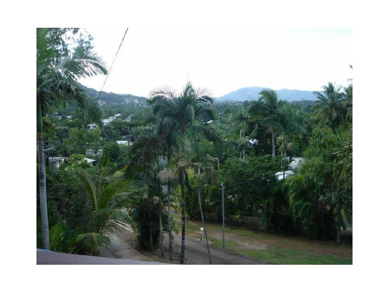 27 Granadilla Drive, Earlville QLD 4870