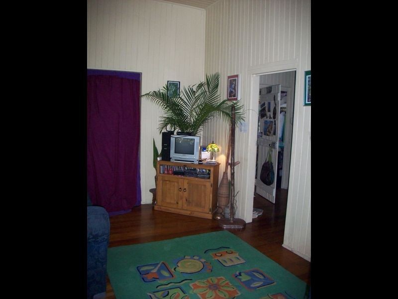 Mooroobool QLD 4870
