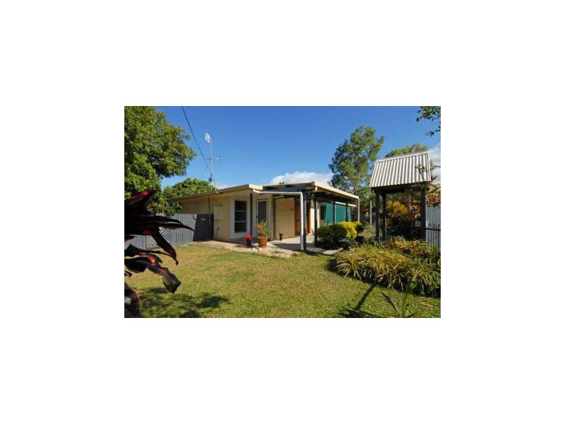 12 Rollinia Close, Manoora QLD 4870