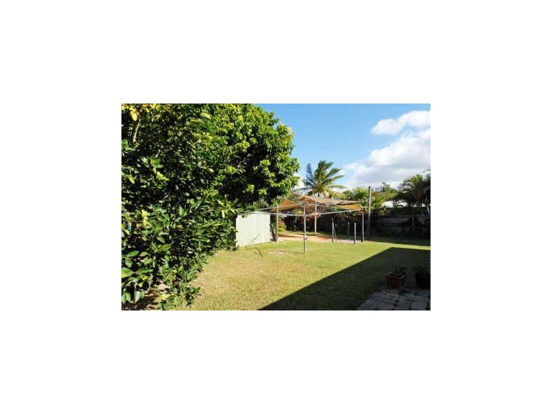 12 Rollinia Close, Manoora QLD 4870