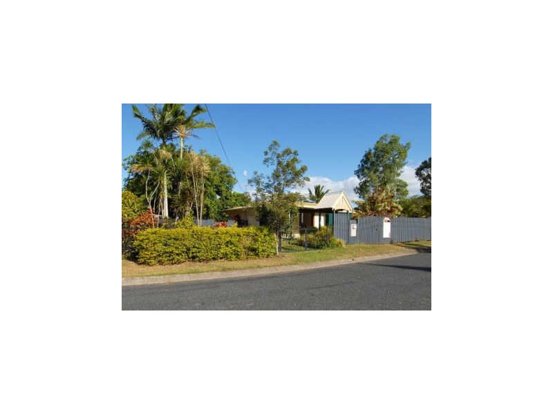 12 Rollinia Close, Manoora QLD 4870