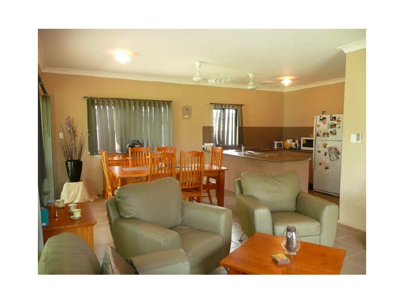 10 Kingsley Close, White Rock QLD 4868