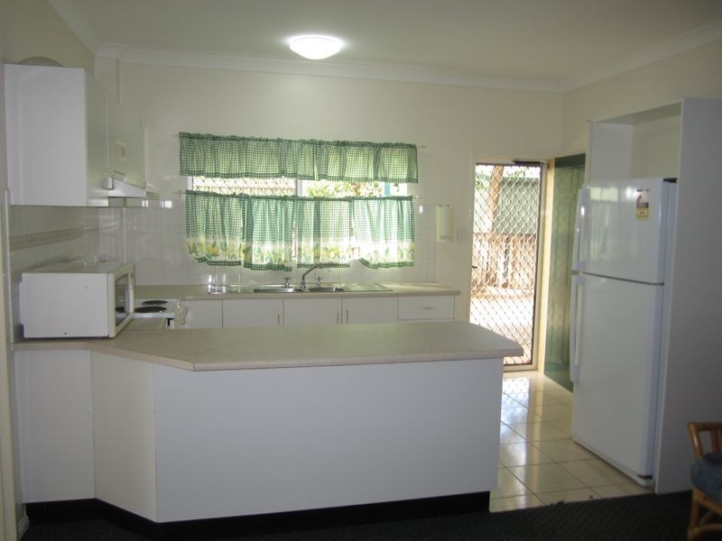 1/12 Mayers Street, Manunda QLD 4870